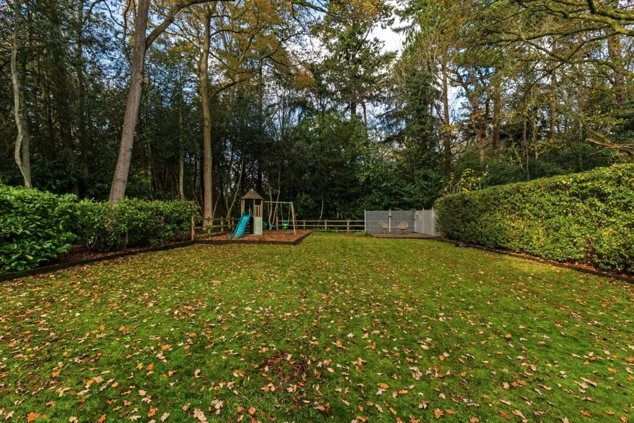 Stembridge Close Newbury RG20 photo 22