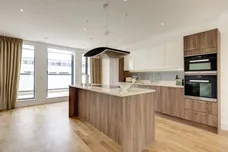 Fairmont Mews London NW2 photo 15