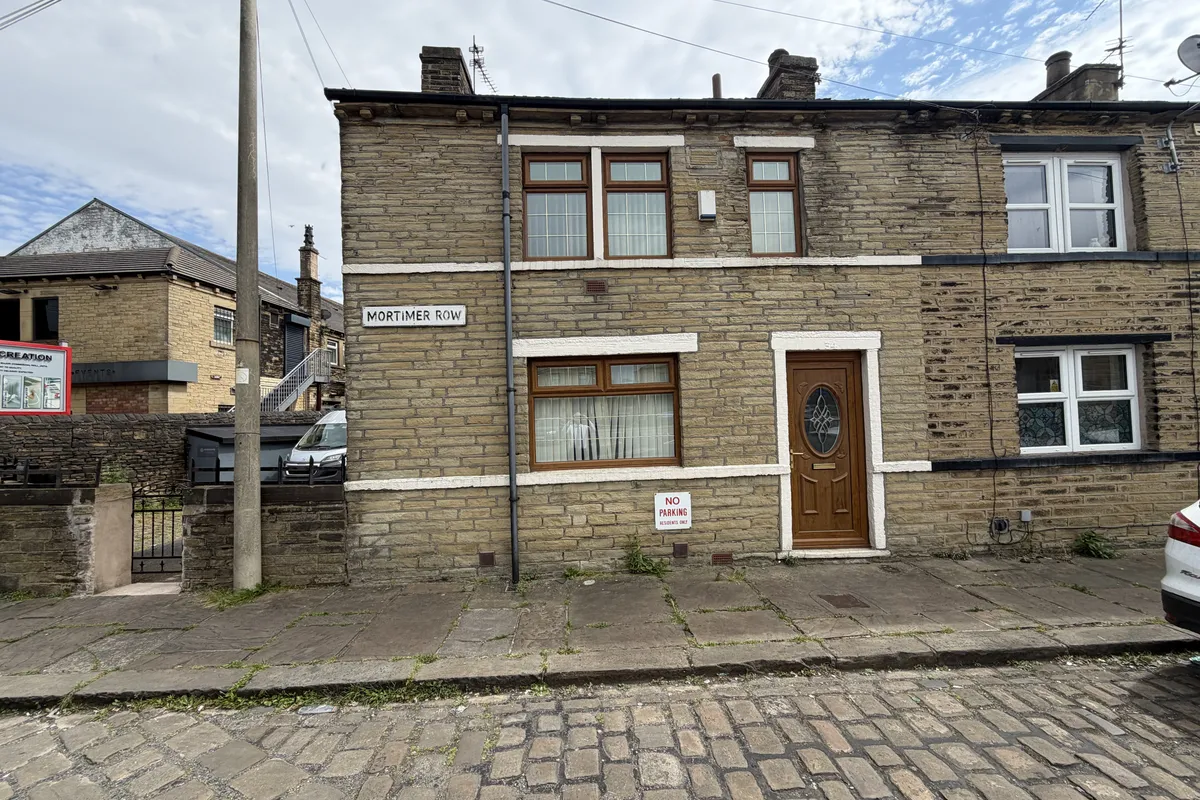 Mortimer Row, BRADFORD