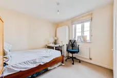 Brunel Crescent, Swindon