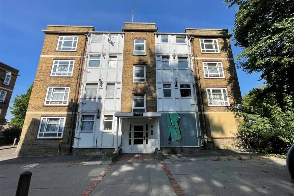 Valley Grove, LONDON