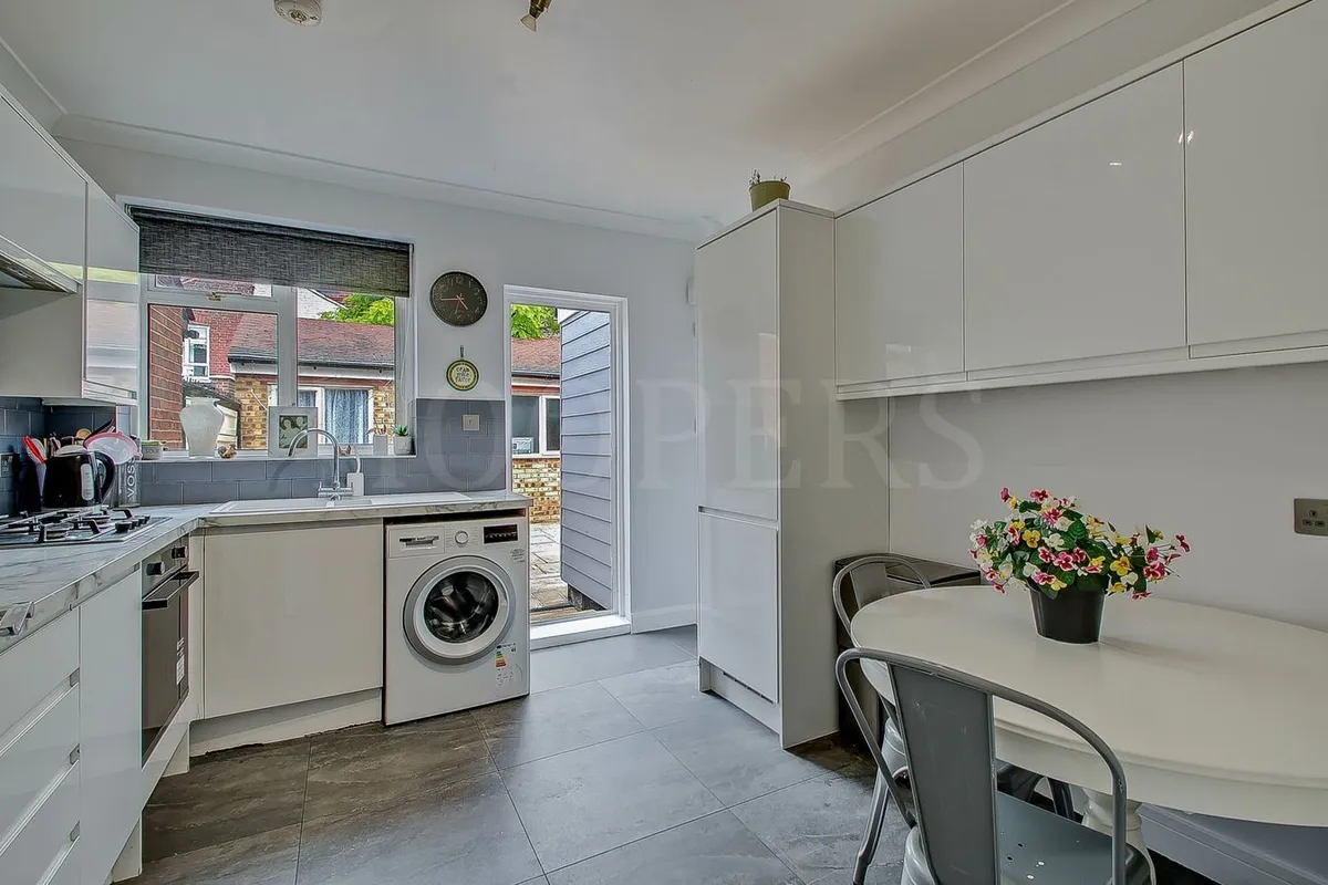 Yewfield Road, London, NW10