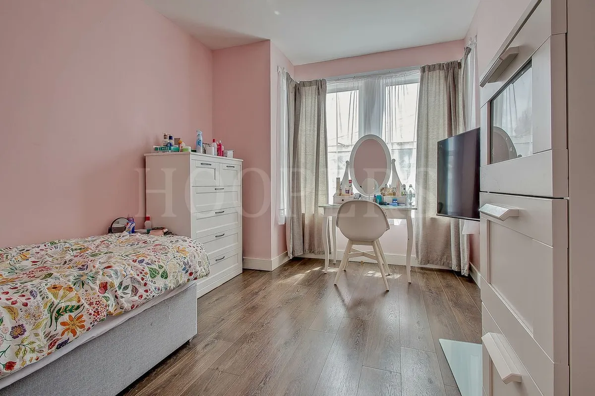 Yewfield Road, London, NW10