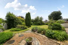 Gaston Lane, Upper Farringdon, GU34 photo 2