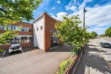 Ware Road, Hertford, SG13 photo 14