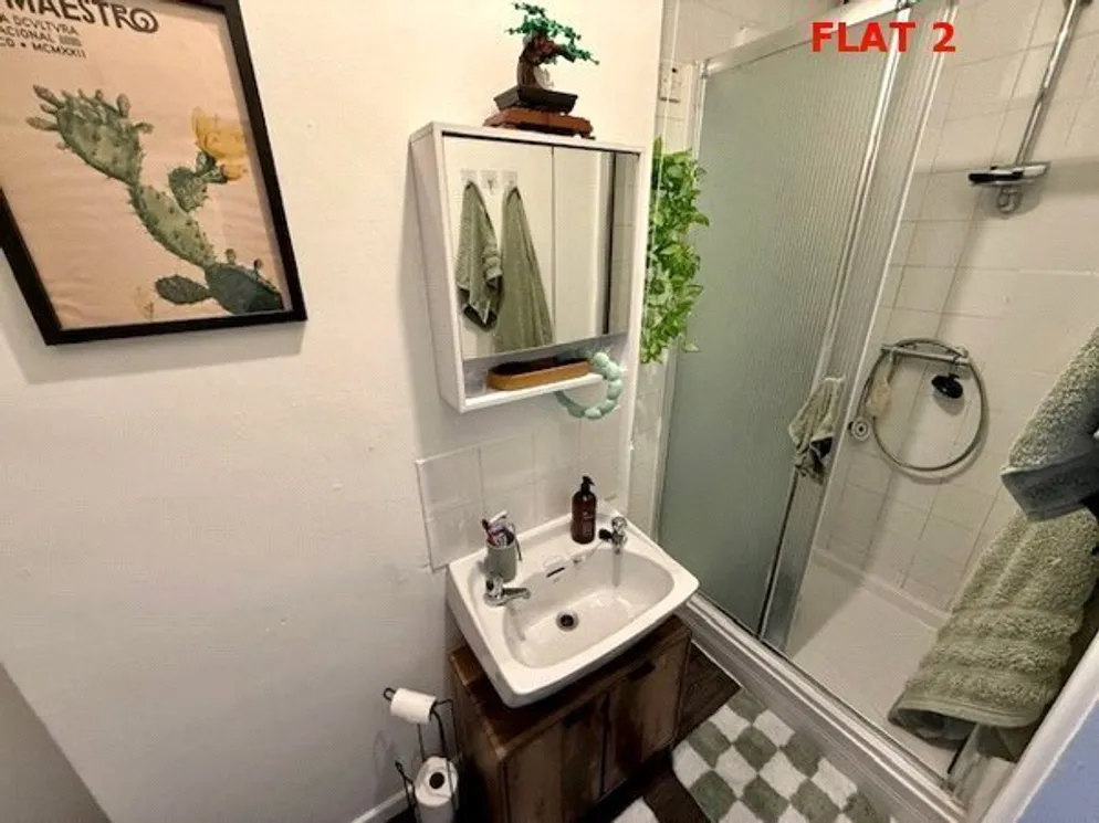 Property carousel item 12