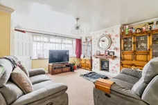 Daniel Close, LANCING