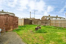 Daniel Close, LANCING