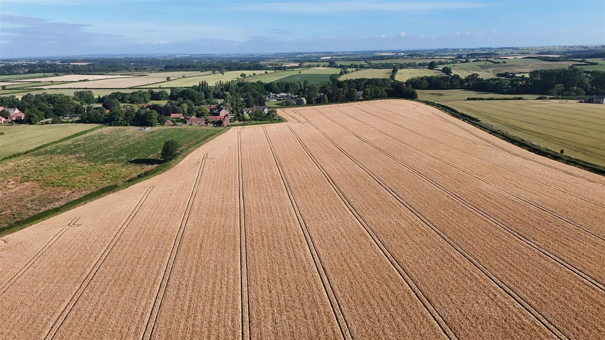 Skirpenbeck, York