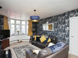 Hillmorton Road, Rugby thumb 3