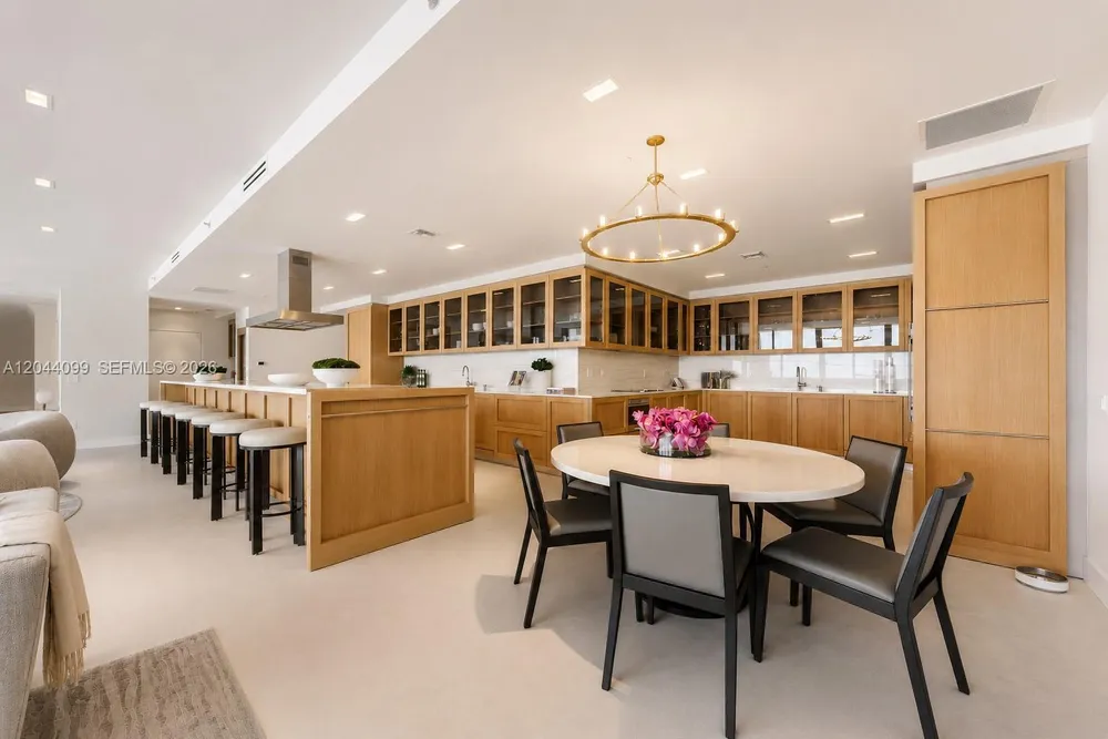 5959 Collins Ave, Miami Beach, FL 33140