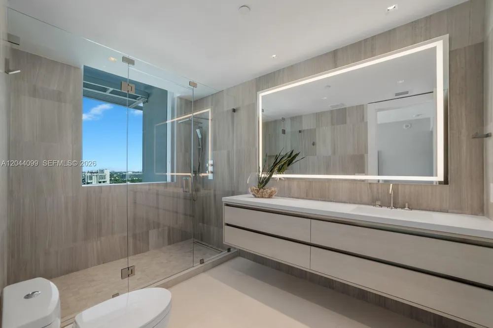 5959 Collins Ave, Miami Beach, FL 33140