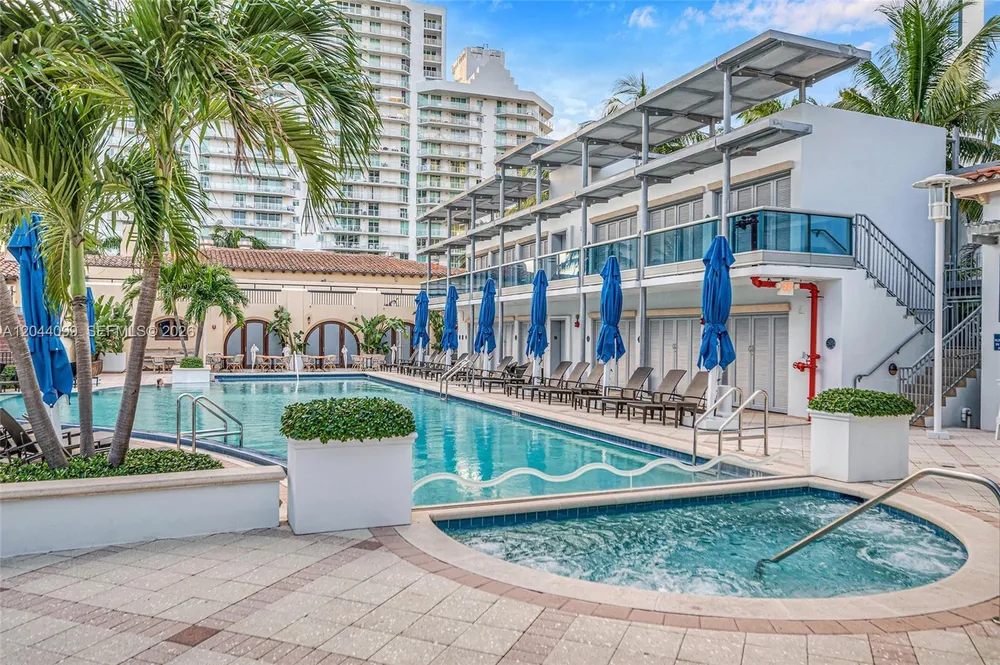 5959 Collins Ave, Miami Beach, FL 33140
