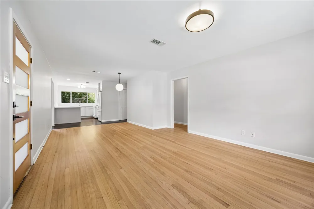 4030 McDermed Dr, Houston, TX 77025