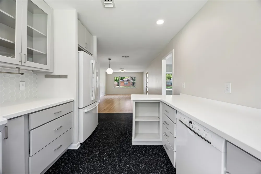 4030 McDermed Dr, Houston, TX 77025