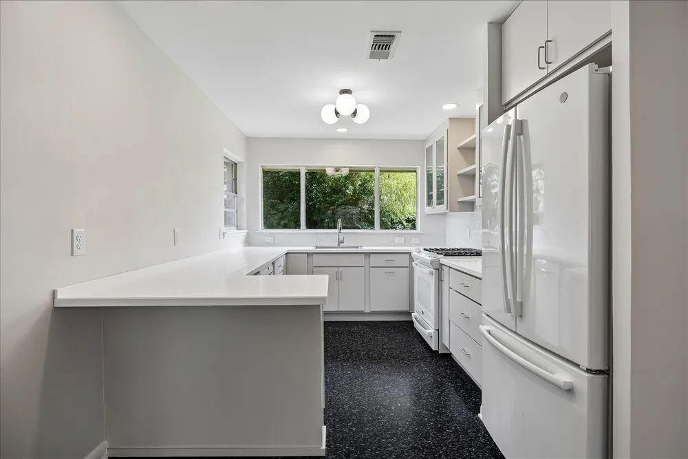 4030 McDermed Dr, Houston, TX 77025