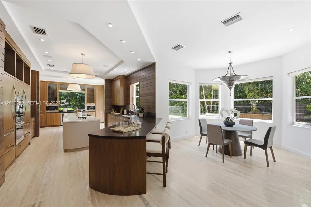 1585 Victoria Isle Way, Weston, FL 33327