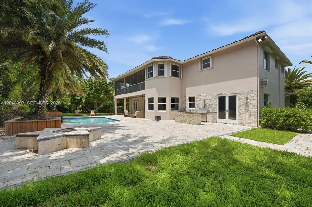1585 Victoria Isle Way, Weston, FL 33327