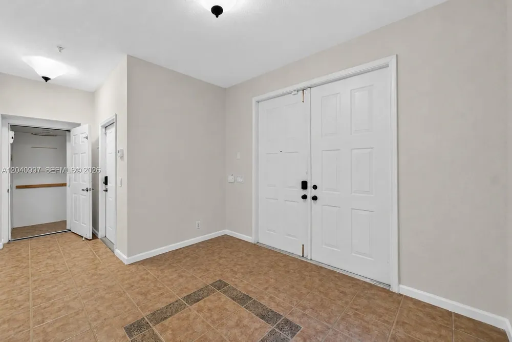 2767 Kinsington Cir, Weston, FL 33332