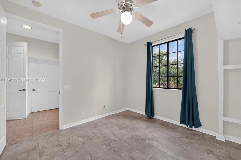 2767 Kinsington Cir, Weston, FL 33332