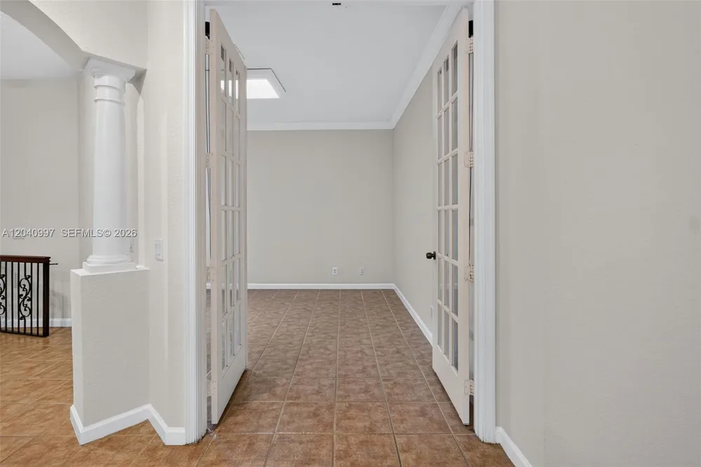 2767 Kinsington Cir, Weston, FL 33332