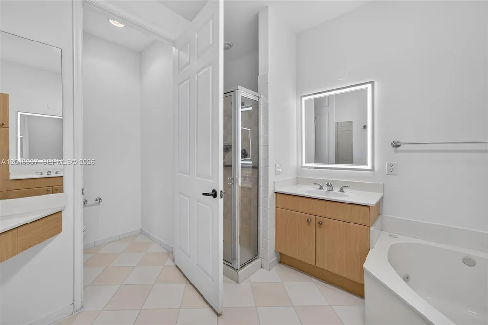2767 Kinsington Cir, Weston, FL 33332
