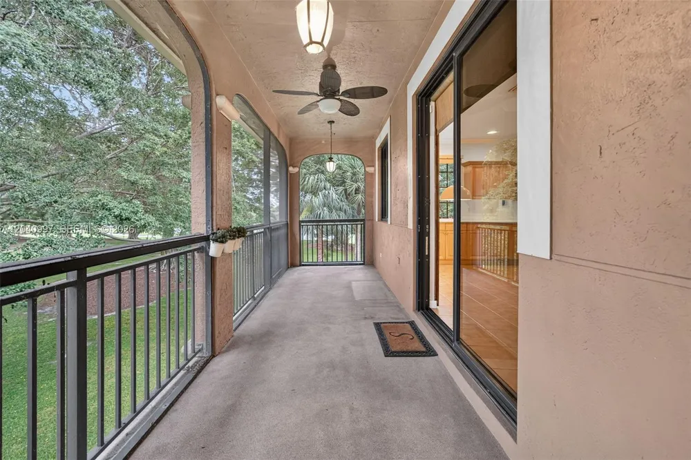 2767 Kinsington Cir, Weston, FL 33332