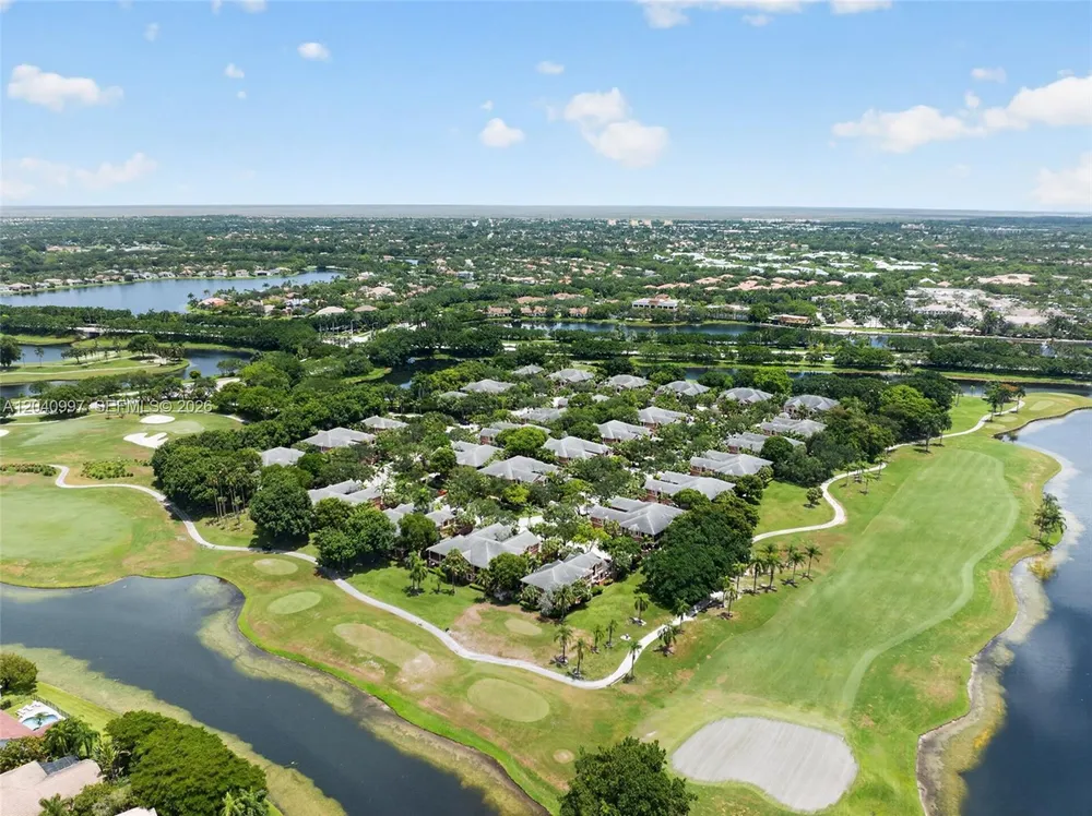 2767 Kinsington Cir, Weston, FL 33332
