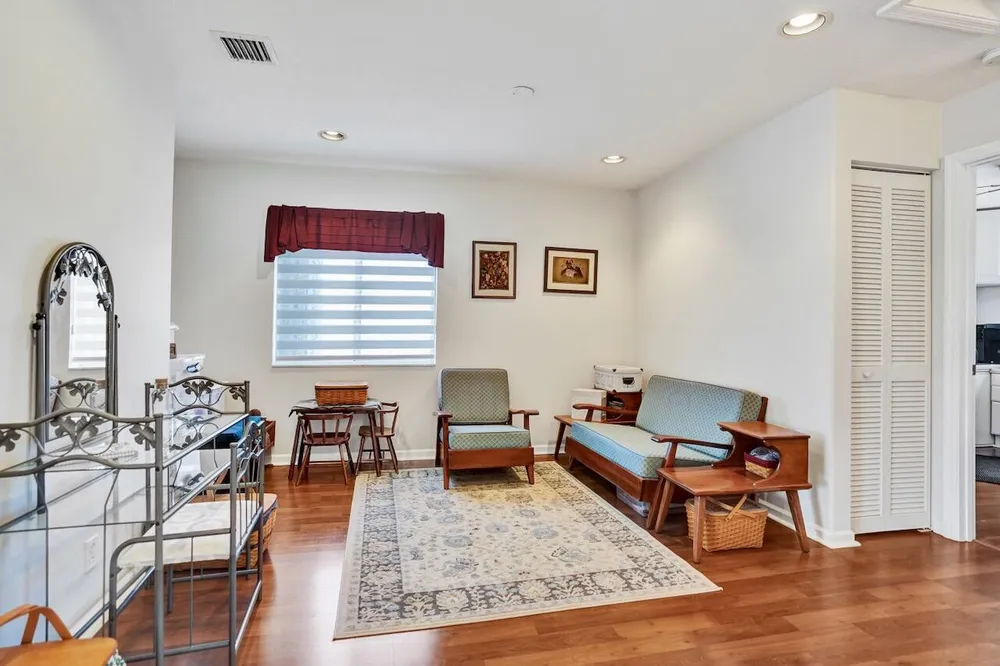 5222 Prairie Dunes Village Circle, Lake Worth Beach, FL 33463