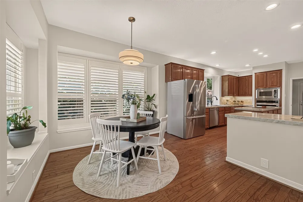 1311 Wickshire Ln, Houston, TX 77043