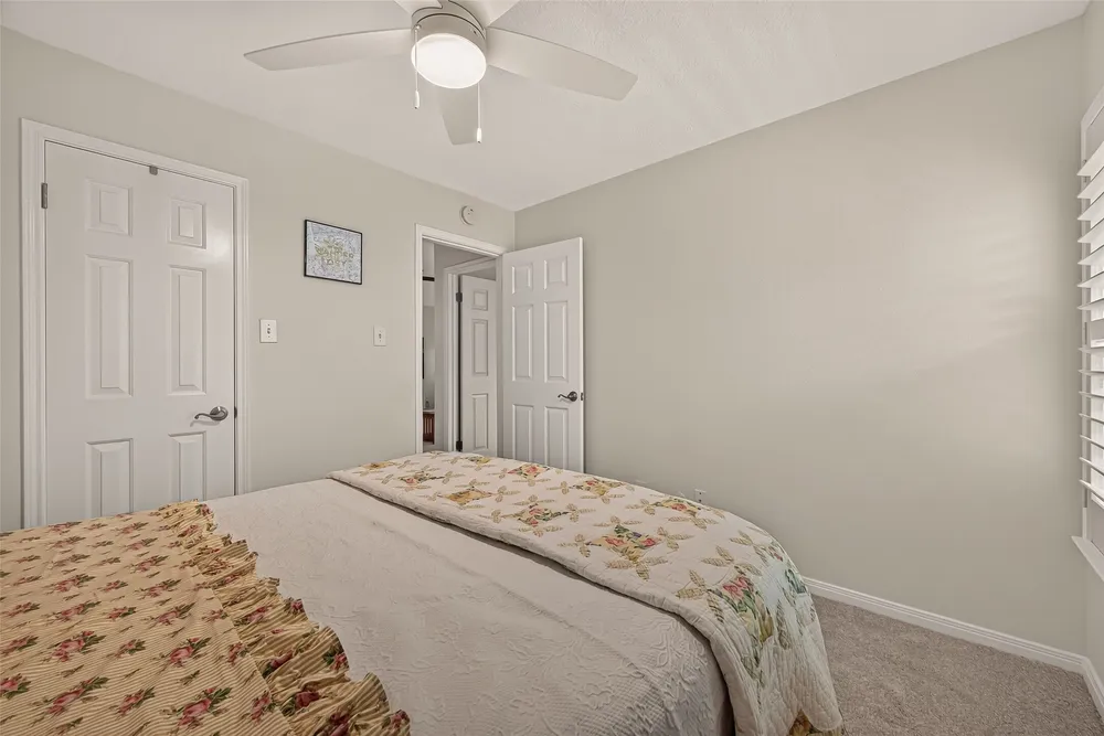 1311 Wickshire Ln, Houston, TX 77043