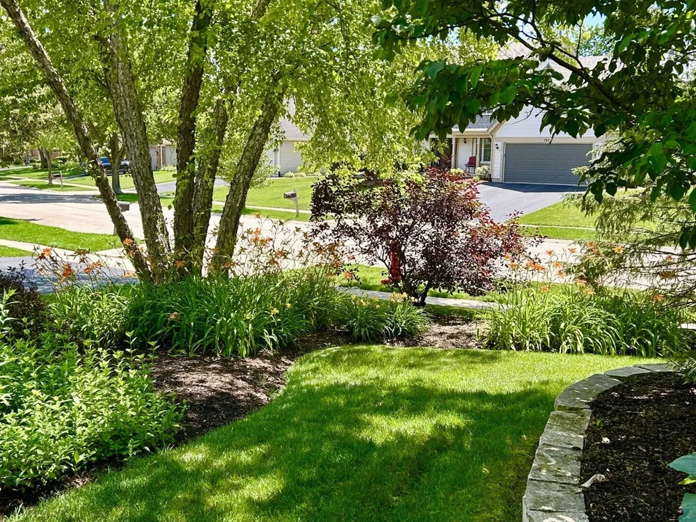 755 Warwick Ct, Lake Zurich, IL 60047