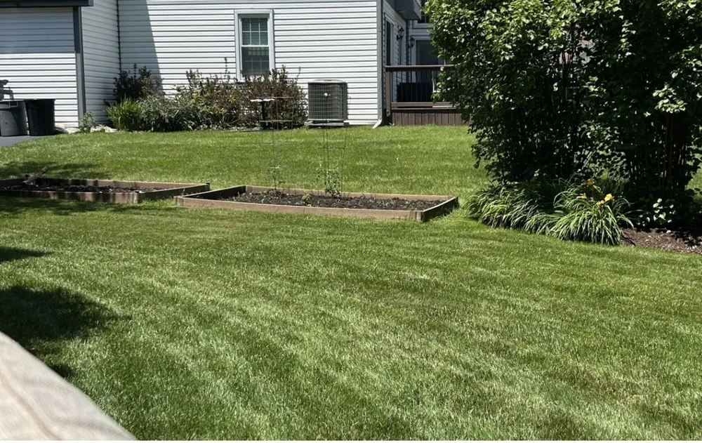 755 Warwick Ct, Lake Zurich, IL 60047