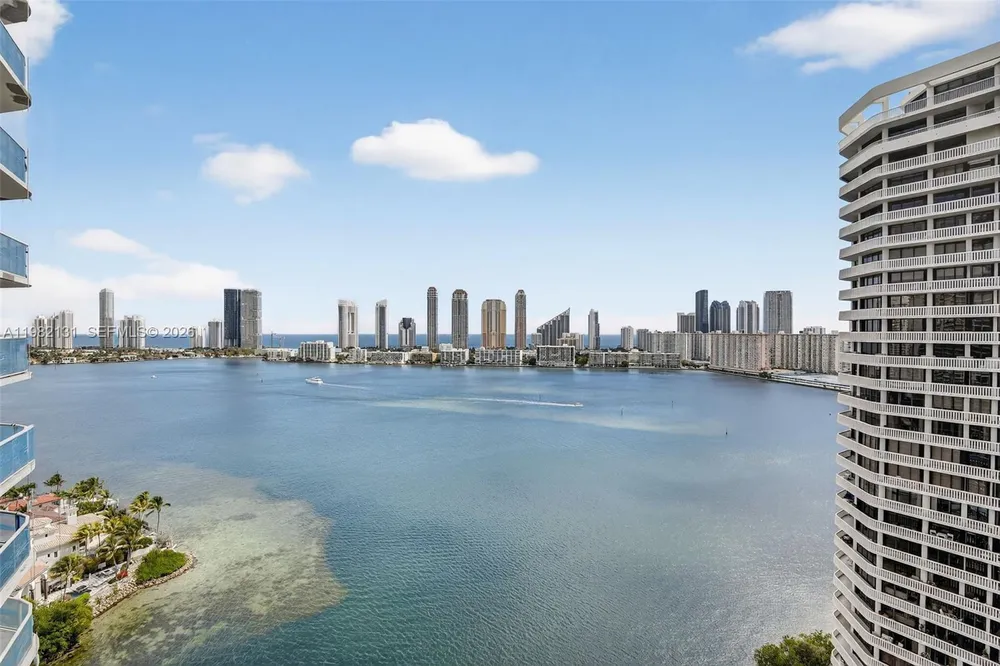 4000 Island Blvd, Aventura, FL 33160