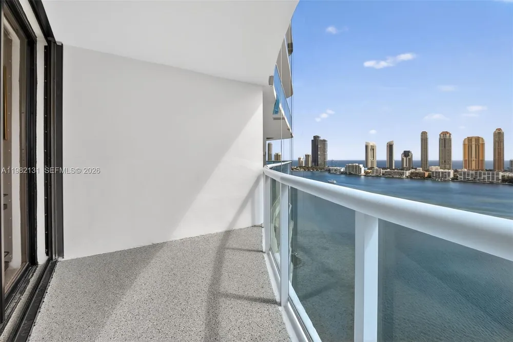 4000 Island Blvd, Aventura, FL 33160