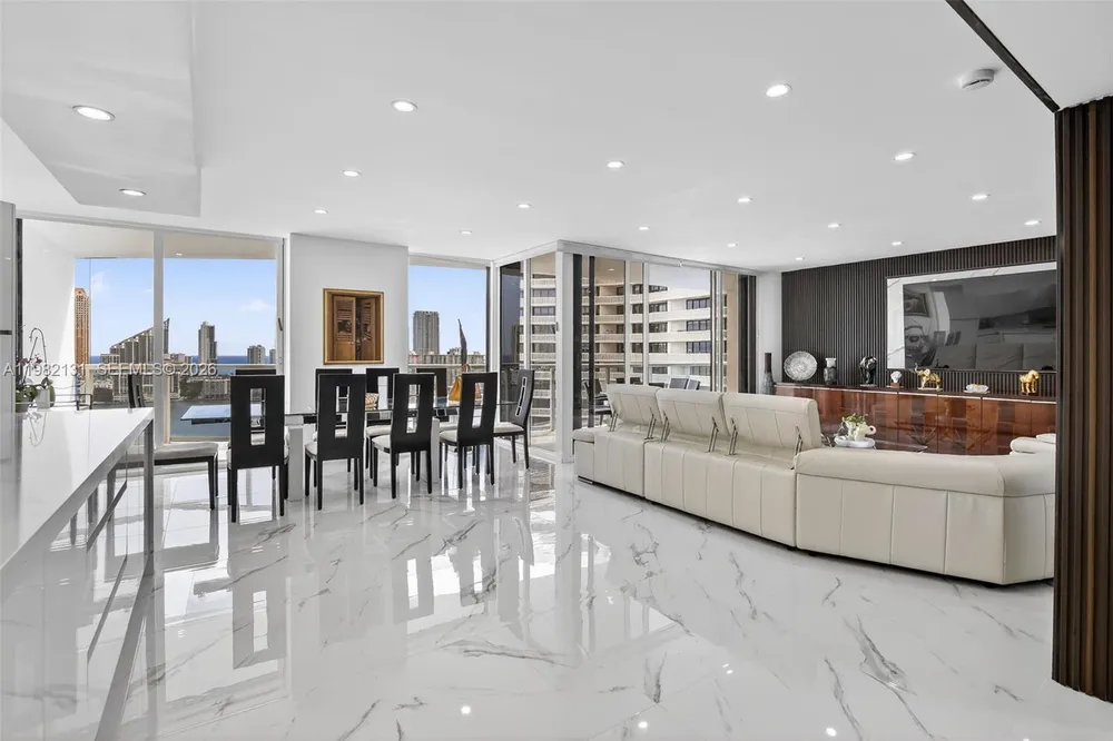 4000 Island Blvd, Aventura, FL 33160