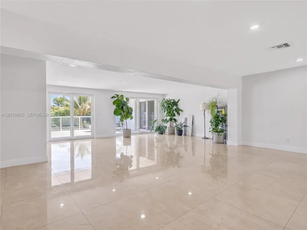 16641 Royal Poinciana Dr, Weston, FL 33326