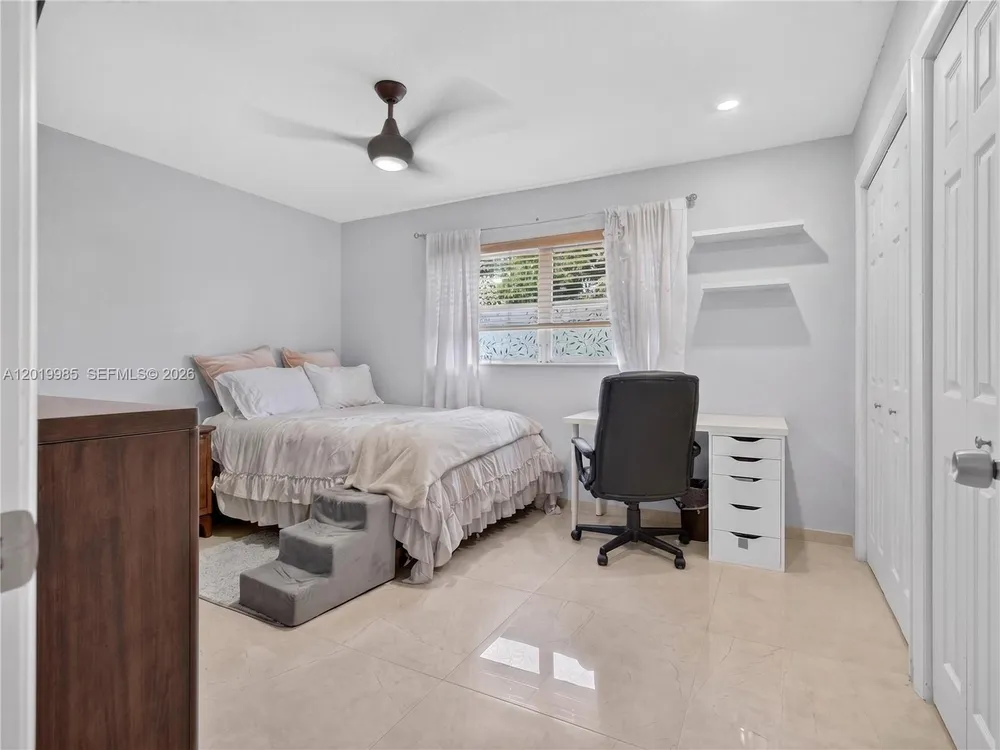 16641 Royal Poinciana Dr, Weston, FL 33326