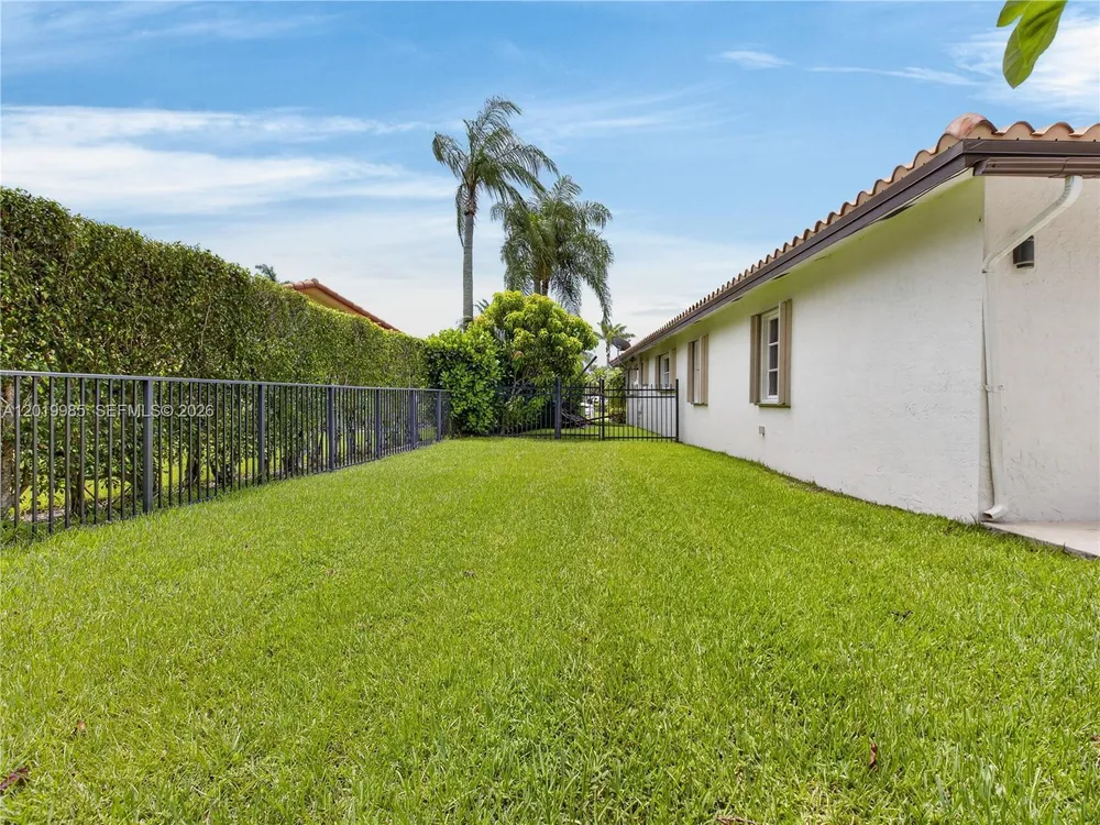 16641 Royal Poinciana Dr, Weston, FL 33326