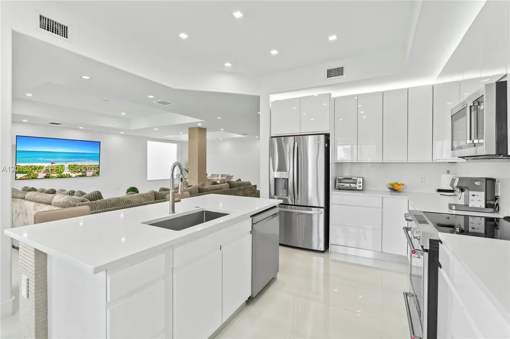 3188 NE 211th Terrace, Aventura, FL 33180