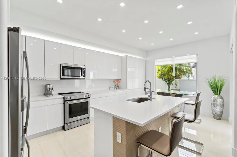 3188 NE 211th Terrace, Aventura, FL 33180