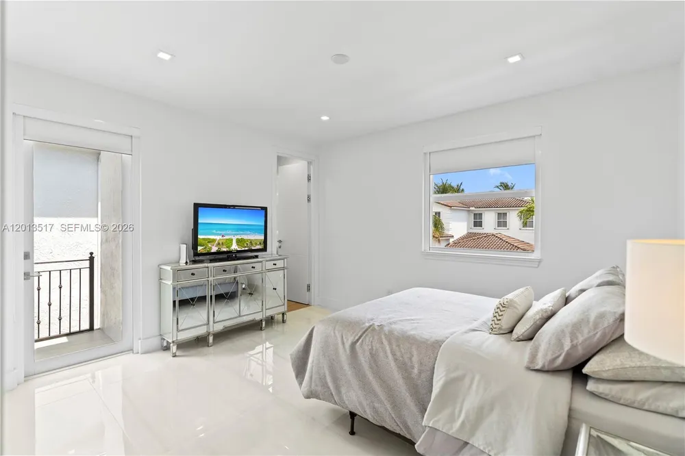 3188 NE 211th Terrace, Aventura, FL 33180