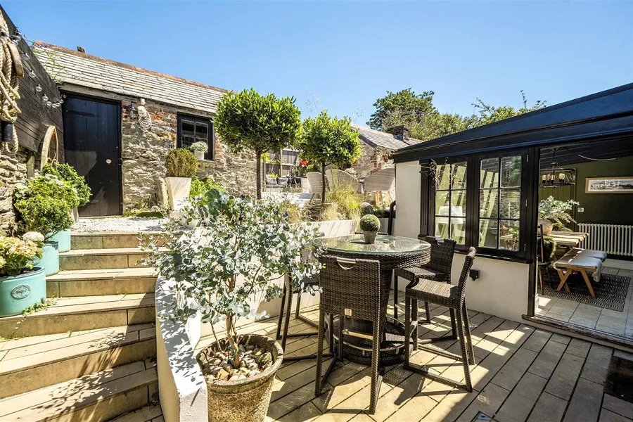 Property Image 6