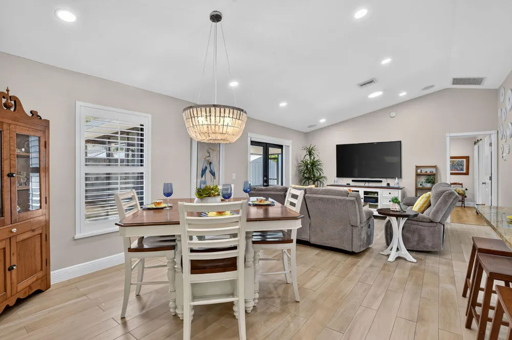 294 NW 42nd Way, Deerfield Beach, FL 33442