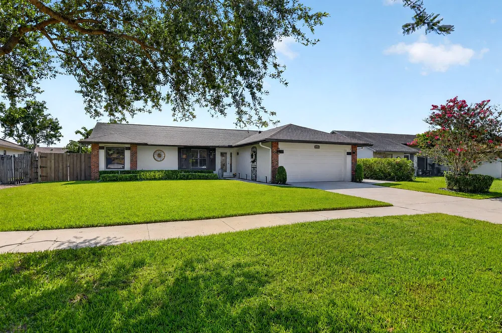 294 NW 42nd Way, Deerfield Beach, FL 33442