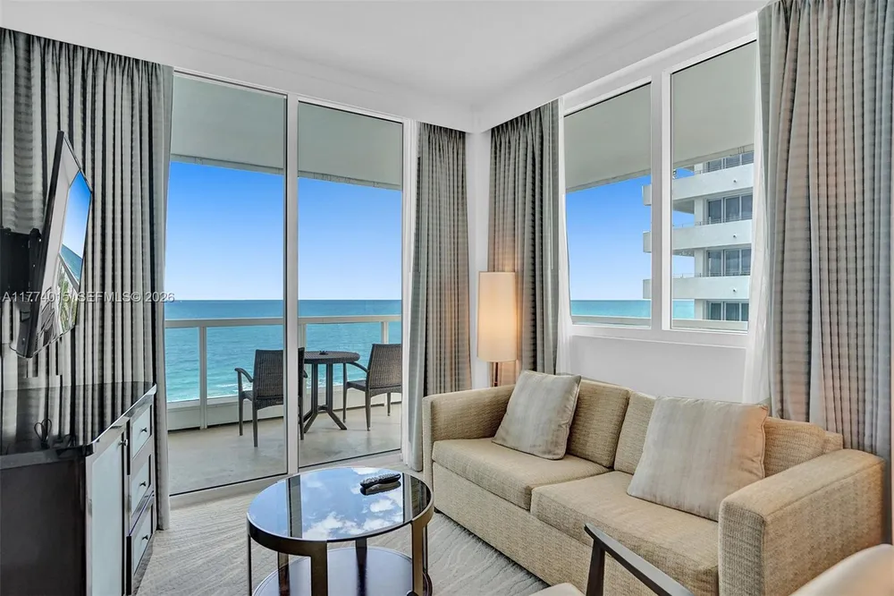 4391 Collins Ave, Miami Beach, FL 33140