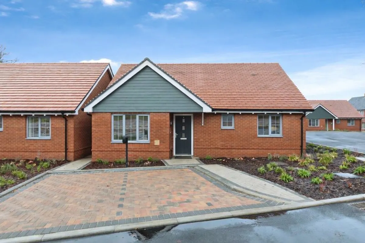 Edmondsham Road, Verwood