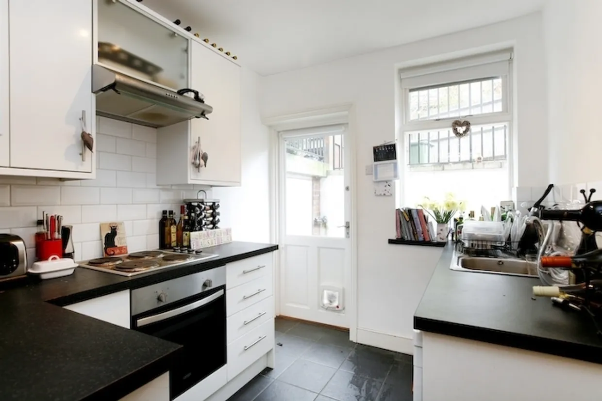 Leopold Road, SW19 photo 3