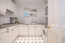 Clevedon Road Richmond TW1 photo 4