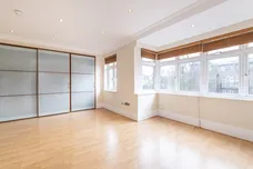 Whitcome Mews Richmond TW9 photo 6